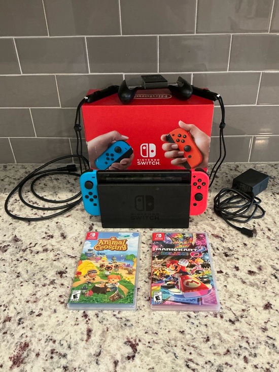 Nintendo Switch Other - Nintendo Switch bundle
